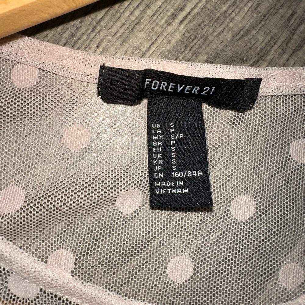Forever 21 mesh tee - Picture 2 of 4